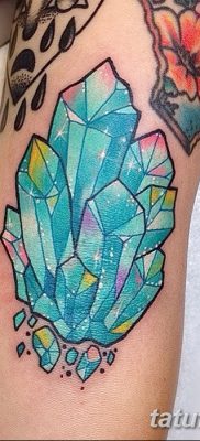 fotó egy kristálytetoválásról, kelt 2017.08.27. 020. sz. - Tetováló kristály -