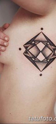 fotó egy kristálytetoválásról, kelt 2017.08.27. 031. szám - Tetováló kristály -