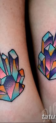 fotó egy kristálytetoválásról, kelt 2017. 08. 27 -én №087 - Tetováló kristály -