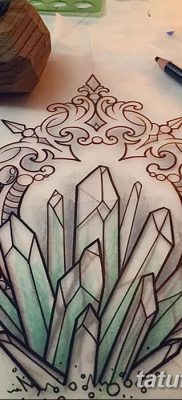 fotó egy kristálytetoválásról, kelt 2017.08.27. 095 sz. - Tetováló kristály -