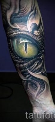 Egy krokodil tetoválás fotója egy cikkhez a krokodil tetoválás jelentéséről - tatufoto.ru - 41