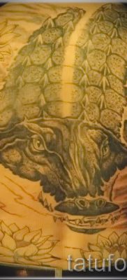 Egy krokodil tetoválás fotója egy cikkhez a krokodil tetoválás jelentéséről - tatufoto.ru - 25