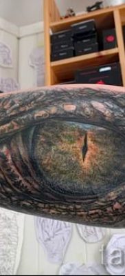 Fotó a krokodil tetoválásról egy cikkhez a krokodil tetoválás jelentéséről - tatufoto.ru - 17