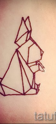 Снимка на хартиена татуировка заек