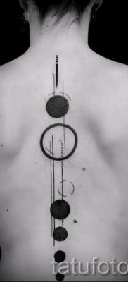 Снимка на кръгова татуировка за статия за значението на татуировка с кръг - tatufoto.ru - 46