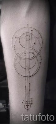 Снимка на кръгова татуировка за статия за значението на татуировка с кръг - tatufoto.ru - 32