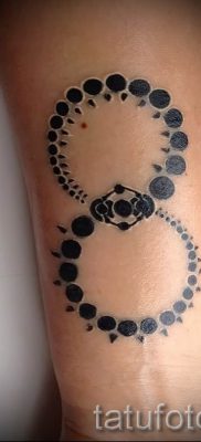 Снимка на кръгова татуировка за статия за значението на татуировка с кръг - tatufoto.ru - 23