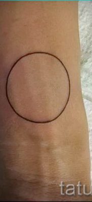 Снимка на кръгова татуировка за статия за значението на татуировка с кръг - tatufoto.ru - 14
