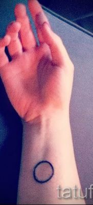 Снимка на кръгова татуировка за статия за значението на татуировка с кръг - tatufoto.ru - 8