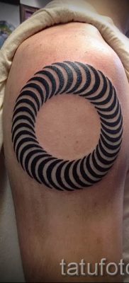Снимка на кръгова татуировка за статия за значението на татуировка с кръг - tatufoto.ru - 7