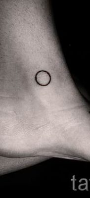 Снимка на кръгова татуировка за статия за значението на татуировка с кръг - tatufoto.ru - 1