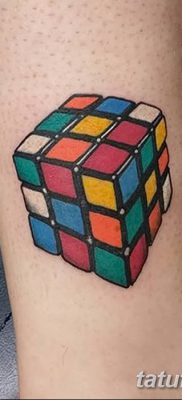 fotó a Rubik -kocka tetoválásról, kelt 2018.02.24. №040 - tetoválás Rubik -kocka -