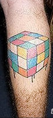 fotó a Rubik -kocka tetoválásról, kelt 2018.02.24. №050 - tetoválás Rubik -kocka -