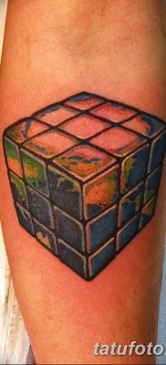 fotó a Rubik -kocka tetoválásról, kelt 2018.02.24. №069 - tetoválás Rubik -kocka -