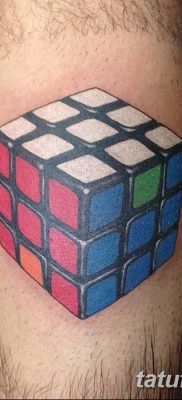 fotó a Rubik -kocka tetoválásról, dátum: 2018.02.24 №080 - tetoválás Rubik -kocka -