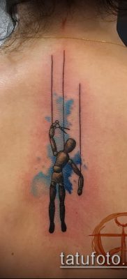 Fénykép egy bábjátékos tetoválásról - példa egy rajzra - 30052017 - példa - 005 Tattoo Puppeteer