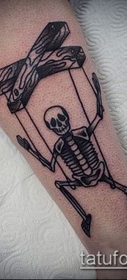 Fénykép egy bábjátékos tetoválásról - példa egy rajzra - 30052017 - példa - 010 Tattoo Puppeteer