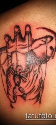Fénykép egy bábjátékos tetoválásról - példa egy rajzra - 30052017 - példa - 045 Tattoo Puppeteer