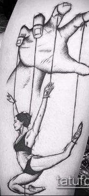 Fénykép egy bábjátékos tetoválásról - példa egy rajzra - 30052017 - példa - 051 Tattoo Puppeteer