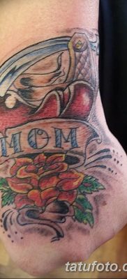 Öklös tetoválás fotója 2018.09.14 -től №022 - tetoválóököl -