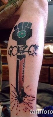 Öklös tetoválás fotója 2018.09.14 -től №018 - tetoválóököl -