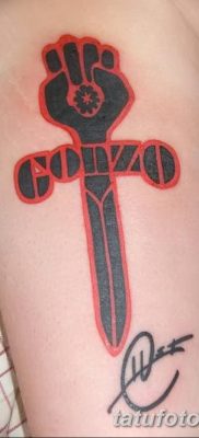 Fotó egy ököl tetoválásról 2018.09.14. №016 - tetováló ökl -