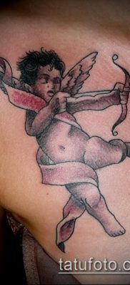 fotó Ámor tetoválásról (jelentése) - egy példa egy érdekes tetoválási tervre - 060