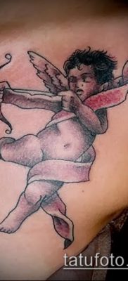 fotó Ámor tetoválásról (jelentése) - egy példa egy érdekes tetoválási tervre - 058