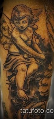 fotó Ámor tetoválásról (jelentése) - egy példa egy érdekes tetoválási tervre - 021