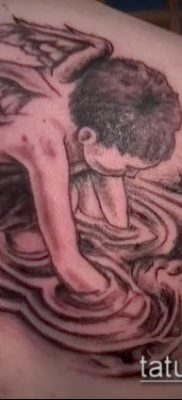 fotó Ámor tetoválásról (jelentése) - példa egy érdekes tetoválási tervre - 011