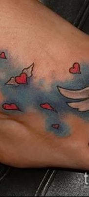 fotó Ámor tetoválásról (jelentése) - példa egy érdekes tetoválási rajzra - 007