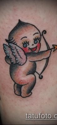 fotó Ámor tetoválásról (jelentése) - példa egy érdekes tetoválási rajzra - 001