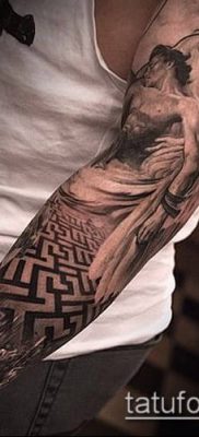 tetováló labirintus № 396 - a minta exkluzív változata, amely sikeresen használható a nyak tetováló labirintusának feldolgozására és felhordására