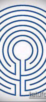 A 772 -es tetoválólabirintus a minta klassz változata, amely sikeresen használható finomításra és alkalmazásra tetováló labirintusként