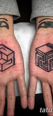 fotó tenyér tetoválás kelt 2017.10.23. №005 - tenyér tetoválás -