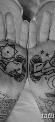 fotó tenyér tetoválás kelt 2017.10.23. №009 - tenyér tetoválás -