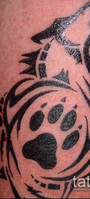 TATTOO PAW # 5 - a minta exkluzív változata, amely jól használható feldolgozásra és tetoválásként mancs tetoválásra a tenyéren