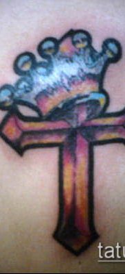 Tetovaža s latinskim križem broj 319 - zanimljiva verzija uzorka, koja se može uspješno koristiti za izmjenu i primjenu kao tetovaža latinskog križa na leđima