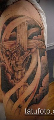 fotografija tetovaža latinskog križa (tetovaža) (vrijednost) - primjer crteža - 064