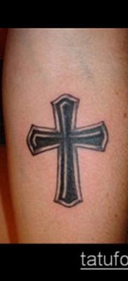 fotografija tetovaža latinskog križa (tetovaža) (vrijednost) - primjer crteža - 059