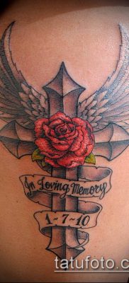 fotografija tetovaža latinskog križa (tetovaža) (značenje) - primjer crteža - 056