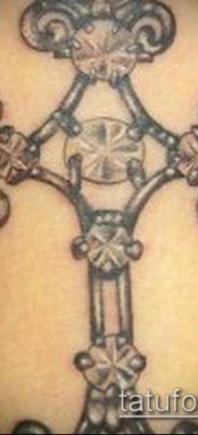 fotografija tetovaža latinskog križa (tetovaža) (vrijednost) - primjer crteža - 043