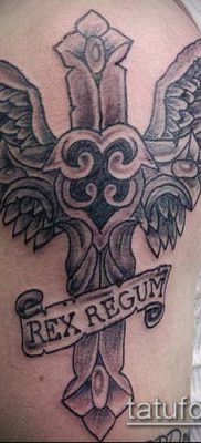 fotografija tetovaža latinskog križa (tetovaža) (vrijednost) - primjer crteža - 032