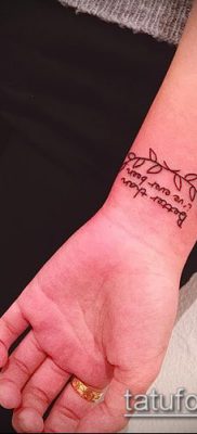 babérkoszorú tetoválás (jelentése) - egy példa egy érdekes tetoválási tervre - 050