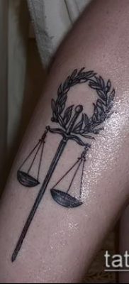 babérkoszorú tetoválás (jelentése) - egy példa egy érdekes tetoválási tervre - 042