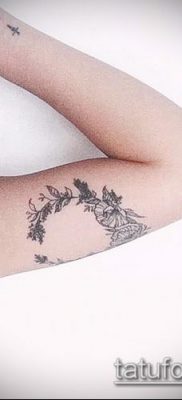 babérkoszorú tetoválás (jelentése) - egy példa egy érdekes tetoválási tervre - 034