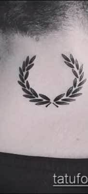 babérkoszorú tetoválás (jelentése) - egy példa egy érdekes tetoválási tervre - 027