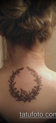 babérkoszorú tetoválás (jelentése) - egy példa egy érdekes tetoválási tervre - 024
