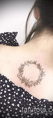 babérkoszorú tetoválás (jelentése) - egy példa egy érdekes tetoválási tervre - 004