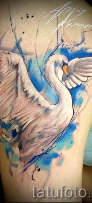 Példa hattyúval készült tetoválásra - fotó a tetoválás jelentését bemutató cikkhez 2
